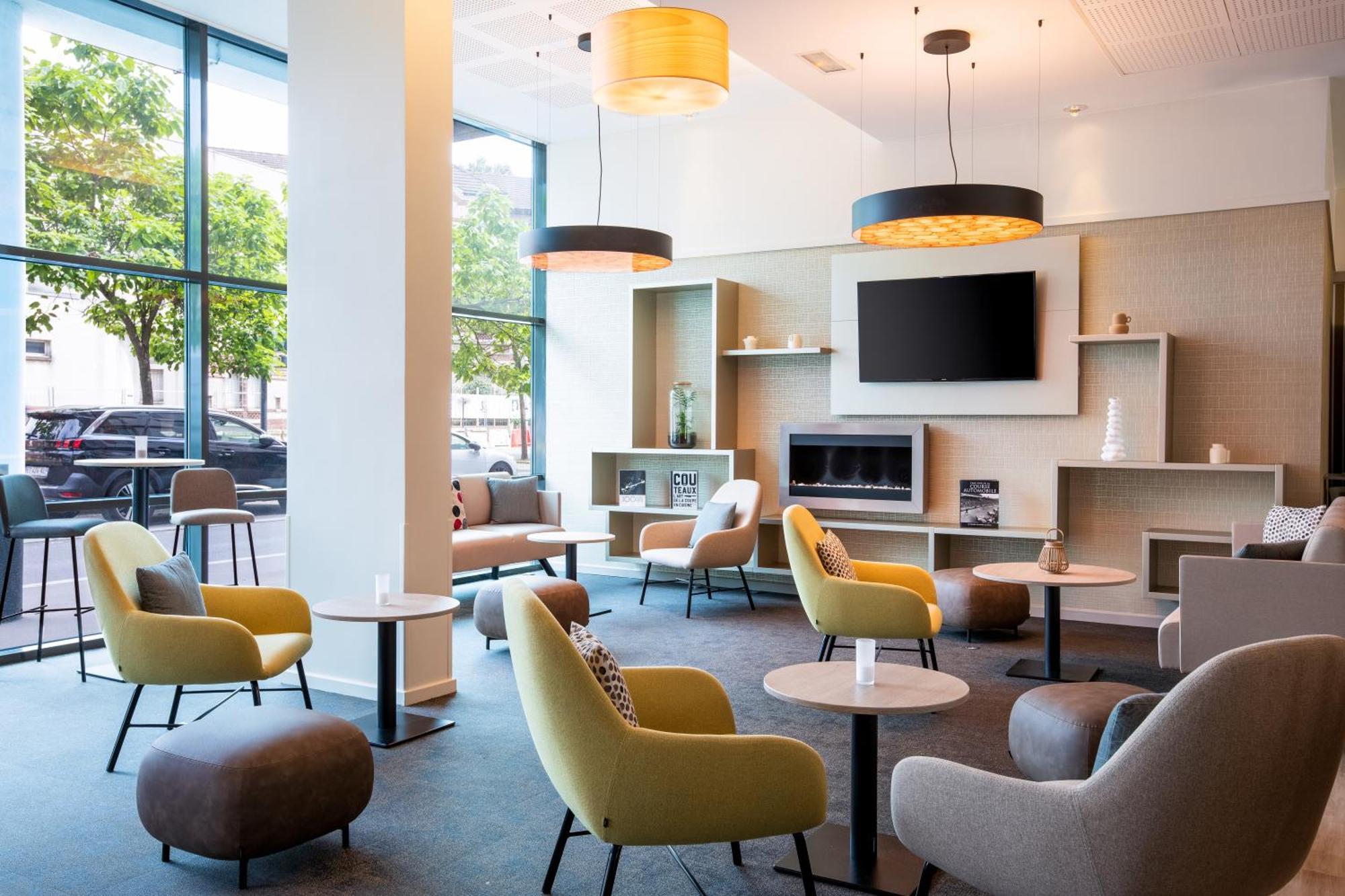 Hotel Courtyard By Marriott Paris Saint Denis Exterior foto